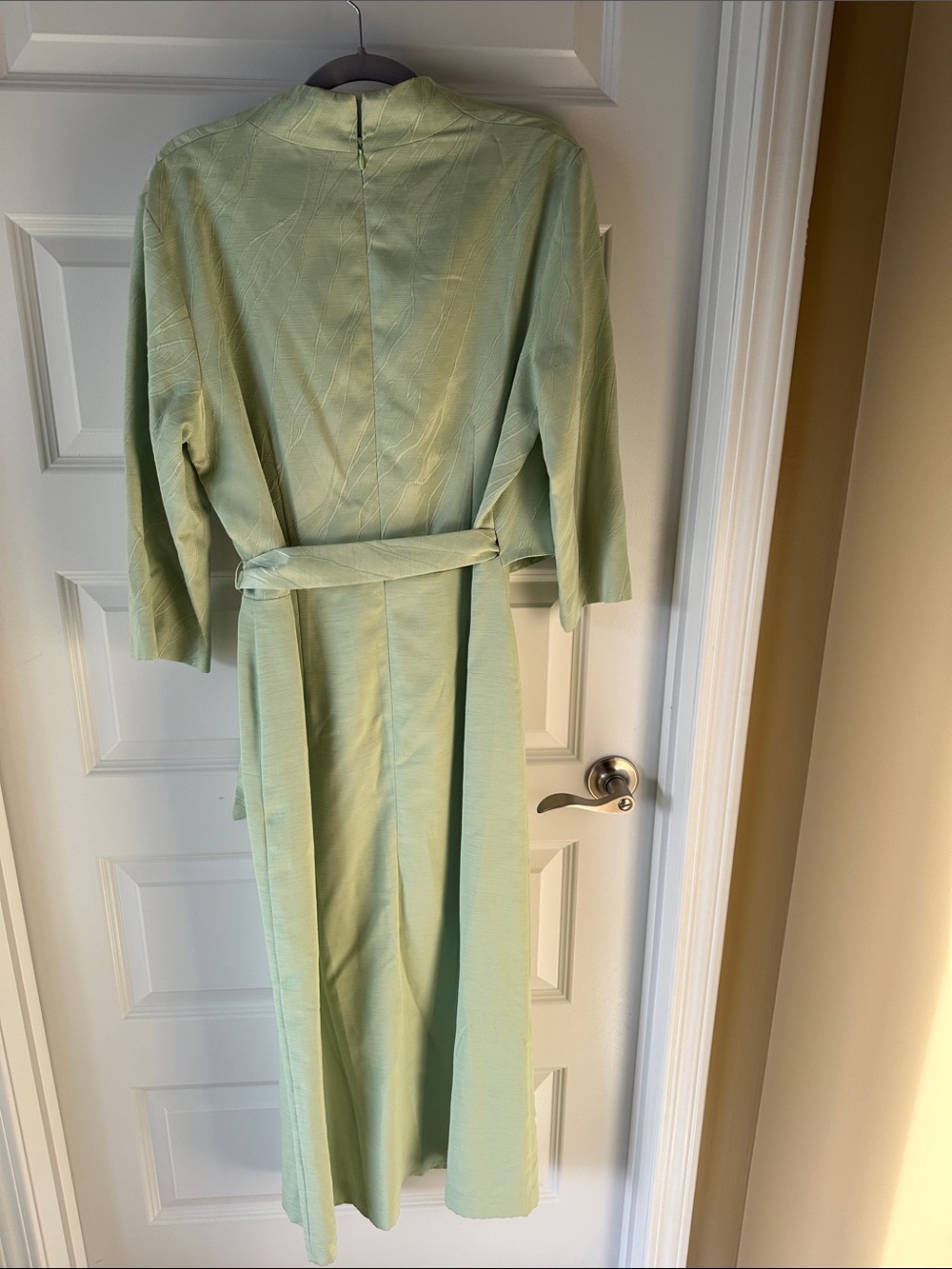 AGB Byers Soft Mint Gown with Wrap Waist Tie, Maxi, Size 12 (NEW) - Picture 5 of 7